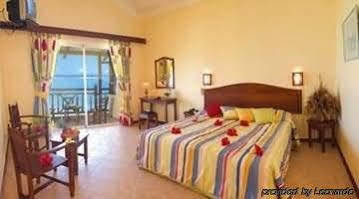 Blue Lagoon Beach Hotel Mauritius Buitenkant foto